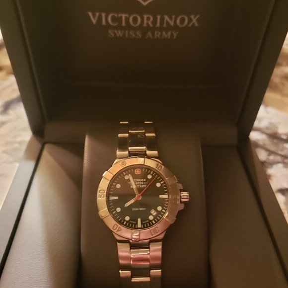 Victorinox Women\'s Watch